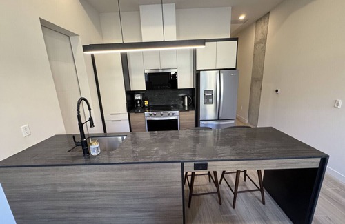 Downtown Halifax Apartment | *NEW Stylish 2B/1B Downtown Halifax