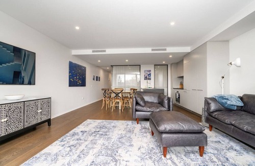Kingston Apartment | New to VRBO: Kingston Foreshore Apt - 4km from Canberra Centre