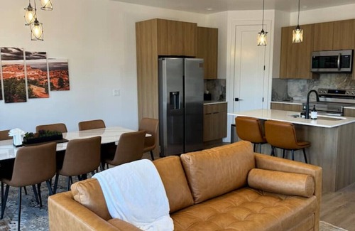 Page House | New Town Home-Sleeps 12- Multiple available- #11