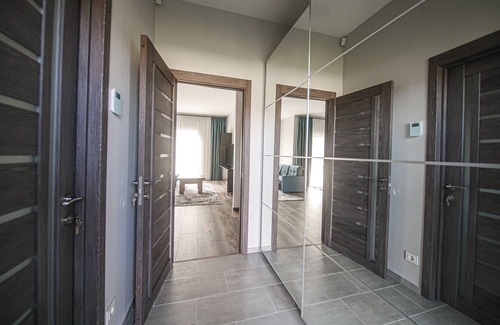 Kintai Villa | New villa with hot tub near the forest!