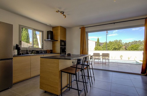 Suze-la-Rousse Villa | New villa with private pool in the heart of the village - sleeps 4