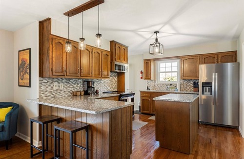 Graysville House | NEW! Wrenley Chateau | Fenced in yard + Fire pit! | 2 Bed, 2 Bath