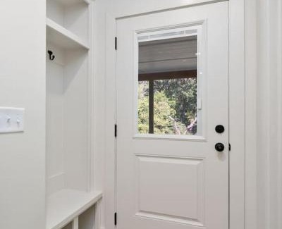 Tulsa House | Newly Built Modern Getaway on Private Acreage!