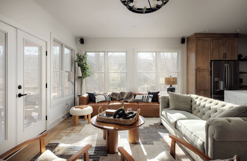 Nellysford Cabin | Newly Built Designer Home in Wintergreen