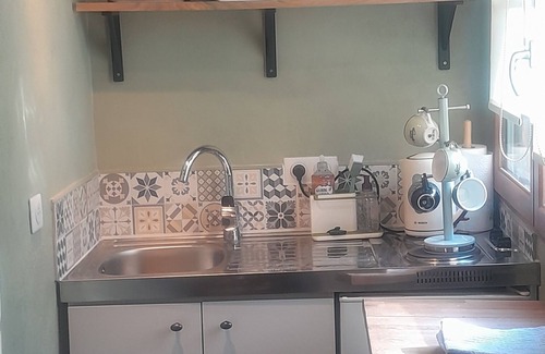 Sainte-Alvere House | Newly Refurbished 2024 Tranquil Escape in 1 Bed Gite