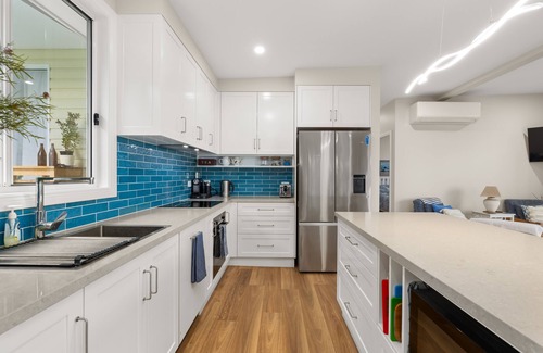 Hyams Beach House | Newly Renovated - Bush Retreat by the Beach
