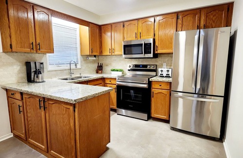 Fisherville House | Newly Renovated Detached House in North York