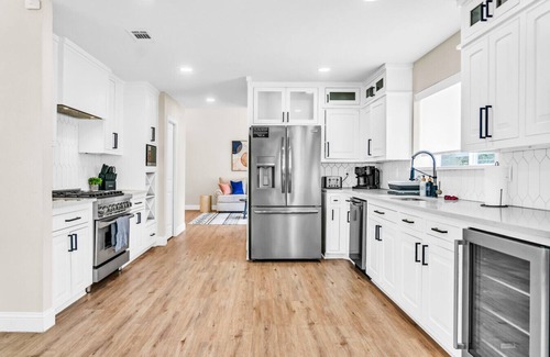 Rockwall House | Newly Renovated, Spacious & Modern | THE