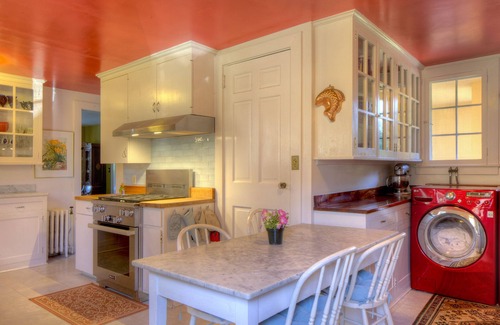 Ocean Drive House | NEWPORT-Royden, a private family estate on 2 1/2 acres with beach rights
