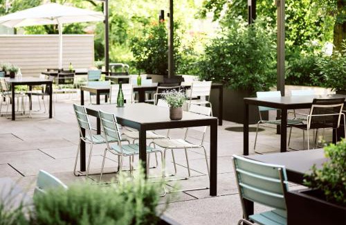 St. Gallen Hotel | Newstar Hotel (Free Parking)