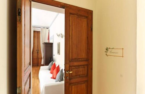 Duomo Apartment | Next to the Duomo of Florence, Lorenzo, with Private Terrace