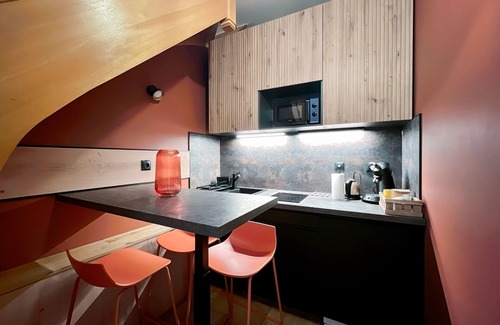 Quartier Sainte-Marguerite Apartment | Nice 2 rooms near the Place de la Nation
