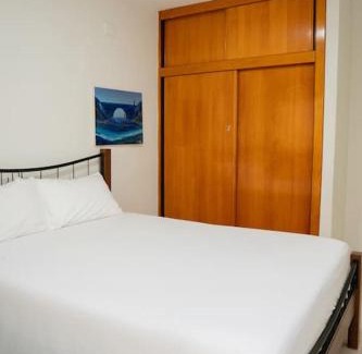 Praia Apartment | Nice And Modern with king size bed