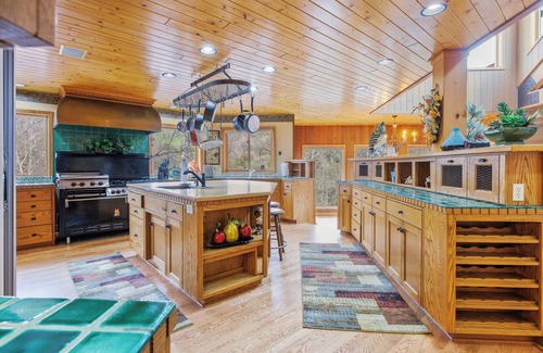 Three Rivers Cabin | Nice and quiet cabin, river front, close to Sequoia National Park, fast WiFi