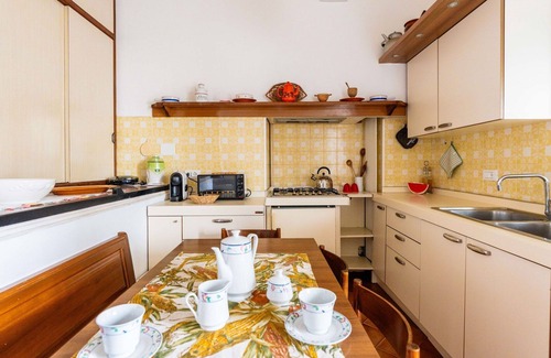 San Bartolomeo al Mare Apartment | Nice apartment for 6 people with WIFI, A/C, balcony and pets allowed