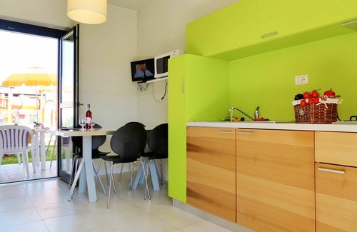Cavalcaselle Apartment | Nice apartment for 6 guests with A/C, WIFI, pool, TV and balcony