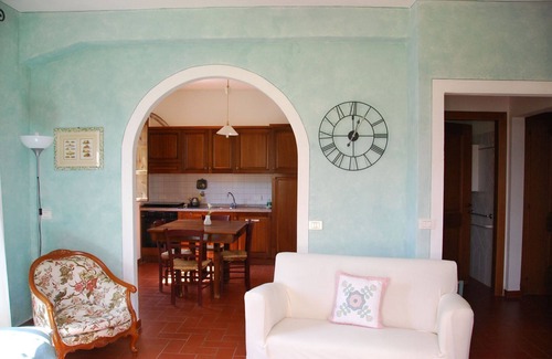 Castelfiorentino Villa | Nice apartment in villa with pool, WIFI, patio, panoramic view and parking, close to San Gimignano