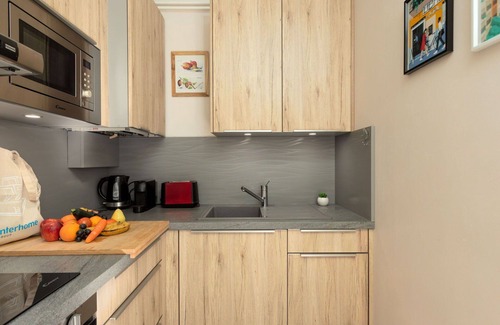 Lunel Apartment | Nice apartment for 2 guests with A/C, WIFI, TV and terrace