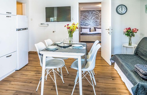 Postojna Apartment | Nice apartment for 3 people with WIFI, TV and terrace