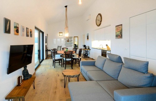 Seget Apartment | Nice apartment for 4 people with pool, WIFI, A/C, TV and balcony