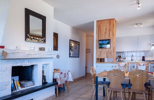 Salins Apartment | Nice apartment for 6 guests with WIFI, TV and balcony