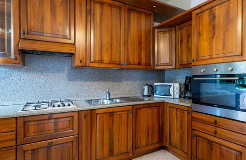 Gera Lario Apartment | Nice apartment for 6 guests with hot tub, WIFI, TV, patio and pets allowed