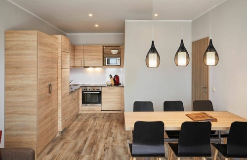Katschberg Apartment | Nice apartment for 6 guests with WIFI, pool, TV, balcony, pets allowed and panoramic view