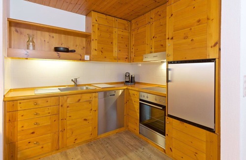 Lenzerheide Apartment | Nice apartment for 2 people with TV and balcony