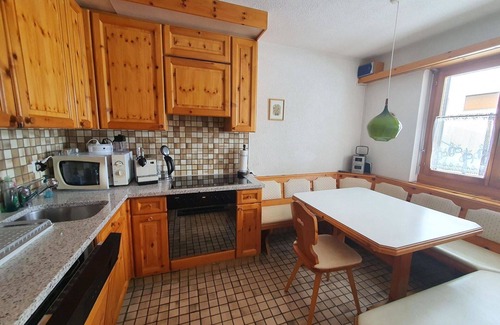 Lenzerheide Apartment | Nice apartment for 6 guests with WIFI, TV and balcony