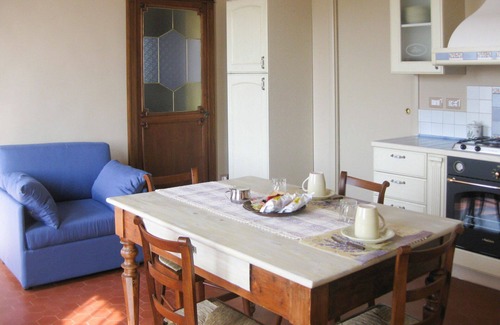 Cossombrato Apartment | Nice apartment for 4 guests with WIFI, A/C, pool, TV, patio and pets allowed