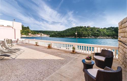 Novigrad Apartment | Nice Apartment In Novigrad With Kitchen