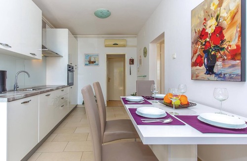 Jadranovo Apartment | Nice apartment in Jadranovo
