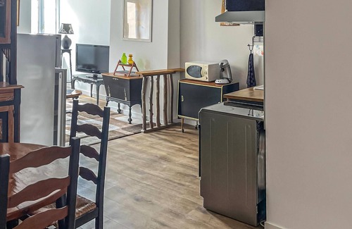 Pradelles Apartment | Nice apartment in Pradelles with WiFi