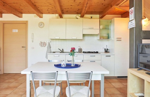 Dongo House | Nice apartment in villa for 4 guests with WIFI, A/C, TV, patio and pets allowed