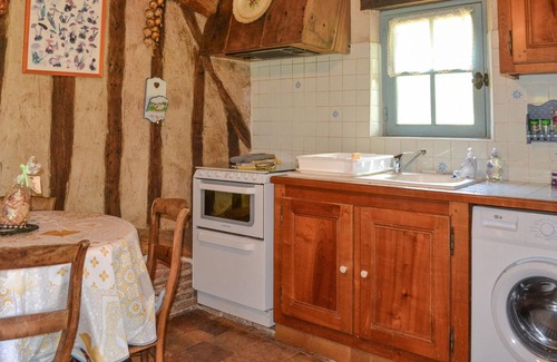 Saint-Jean-d'Eyraud House | Nice home in église-neuve-d'issac