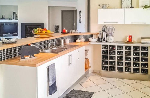 La Roche-Chalais House | Nice home in ST-MICHEL-L'ECLUSE/Le-