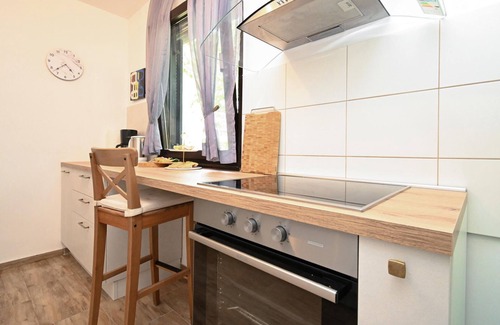 Blato na Cetini House | Nice home in Blato na Cetini with WiFi