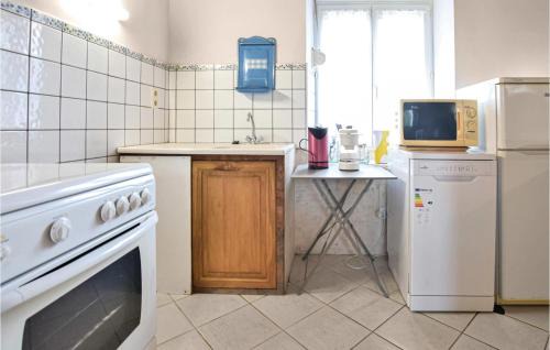 Creances House | Nice Home In Créances With Wifi