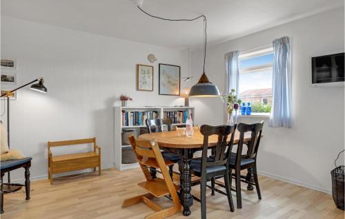 Ronne House | Nice Home In Rønne With Kitchen