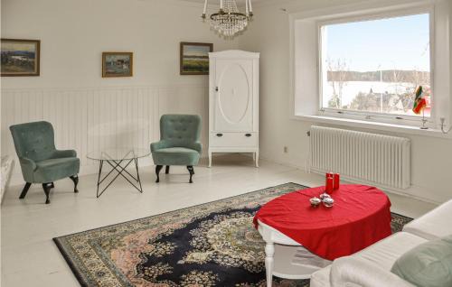 Segmon House | Nice Home In Segmon With Kitchen