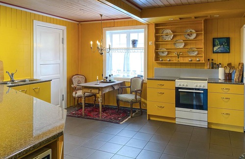 Torheim House | Nice home in Stårheim with WiFi