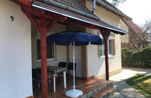 Balatonfenyves Apartment | Nice House on the Beach