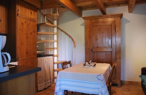 Montaren-et-Saint-Mediers Villa | Nice Provençal stone holiday house with air conditioning & pool in Uzès