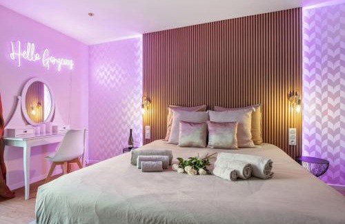 Jean-Medecin Apartment | Nice Renting - Love Room Massena - Luxe Room - Jacuzzi - Terrace - King Bed - AC