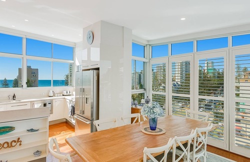 Tweed Heads Apartment | Nielsen on the Park Unit 6 Penthouse apartment in the heart of Rainbow Bay, views, Wi-Fi Included
