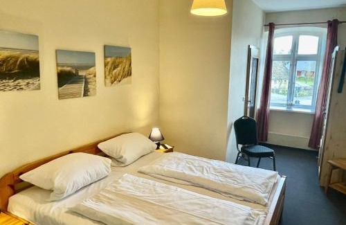 Suderstapel Hotel | Niemeyers Landgasthof und Pension