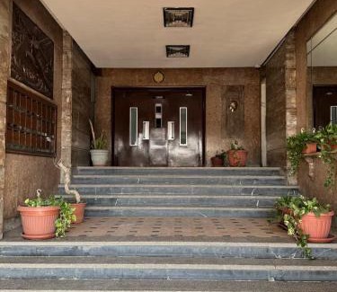 Downtown Cairo Apartment | Nilefront 3BR Steps fromTahrir Sq Zamalek island