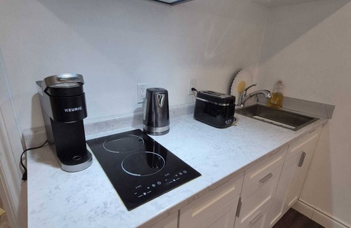 Guelph Apartment | Nimo HomeStay, New Entire Studio Apartment