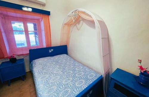 Megas Yialos-Nites House | Nionas Cheerful House