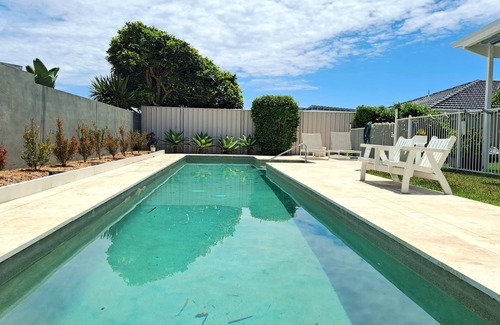Forster House | Noah's 46 Cliff Road